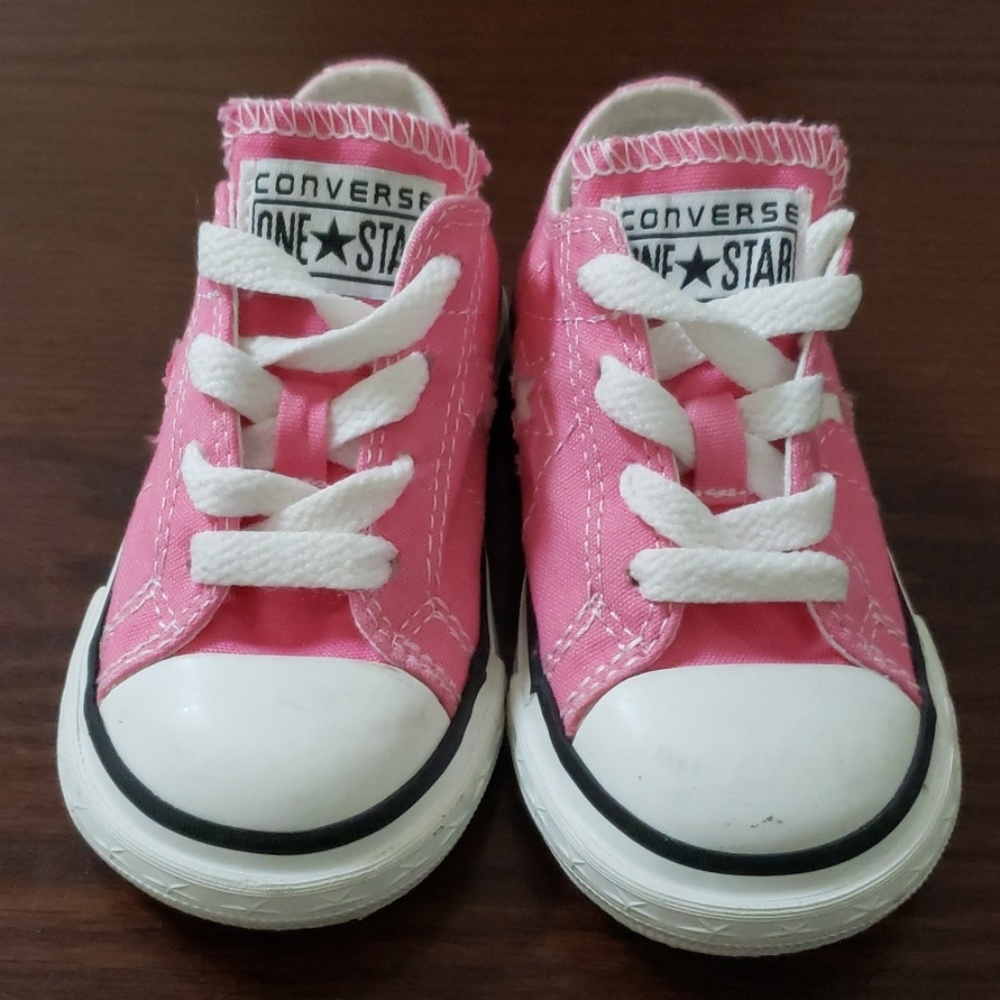 Converse - Picture 2 of 6